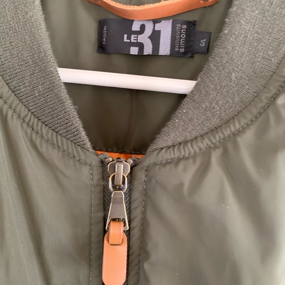 Men’s Green Bomber Jacket - Picture 5 of 6